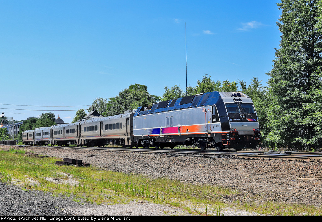 NJT 4556 on train 1112